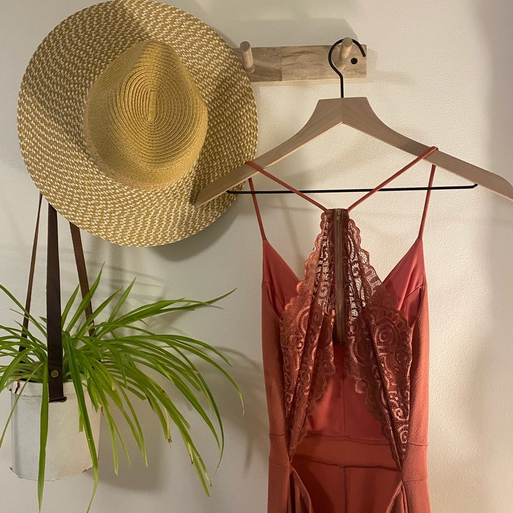 Jumper with wide legs and lace back